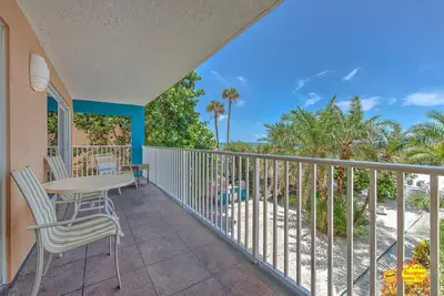 Image de Ram Sea 110 is a Silver 3-bedroom 2 bath Gulf Front Condo