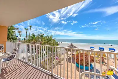 Image de Ram Sea 111 is a Stunning Gold 3 bedroom 2 bath Gulf Front Condo