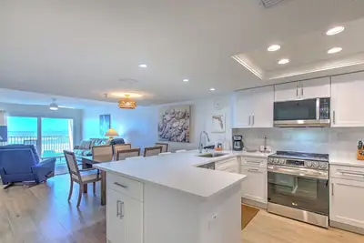 Image de Ram Sea 113 is a Gold 3-bedroom 2 bath Condo with a Private Front Balcony