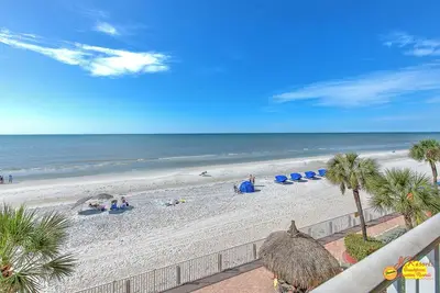 Image de Ram Sea 202 is a Silver 1- bedroom 1 bath Gulf Front Condo