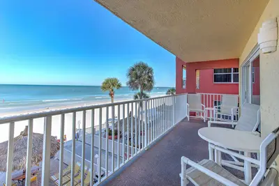 Image de Ram Sea 214 is a Silver Tier 3-bedroom 2 bath Gulf Front Corner Condo