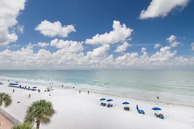 Image de Ram Sea 308 is a Gold Tier 1- bedroom 1 bath Gulf front Condo