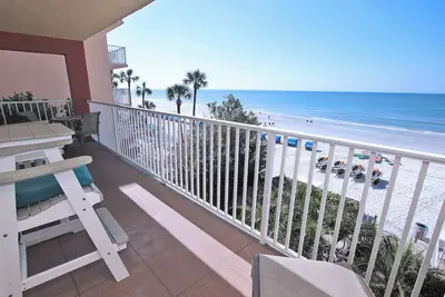 Image de Ram Sea 310 is a Silver Tier 3-bedroom 2 bath Gulf Front Corner Condo