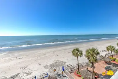 Image de Ram Sea 414 is a Silver Tier 3-bedroom 2 bath Gulf Front Corner Condo