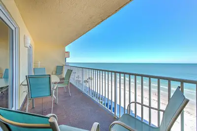 Image de Ram Sea 611 is a Silver Tier 3 bedroom 2 bath Top Floor Gulf Front Condo