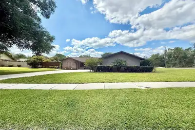 Image de Space Coast Serenity! Pool • Sauna • Gym • Office
