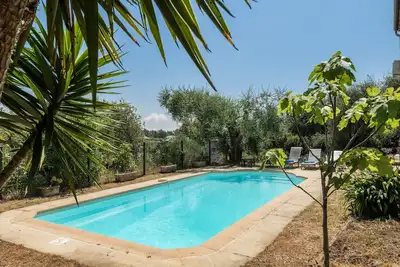 Image de Villa Les Oliviers – Piscine et jardin pour familles
