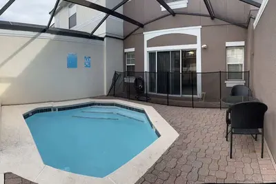 Image de Charming 3br Resort Townhome with Pool & Bbq Area!