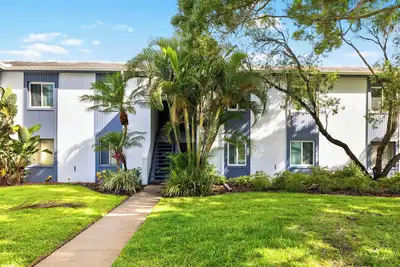 Image de Modern Condo on the lake! Oldsmar, Fl