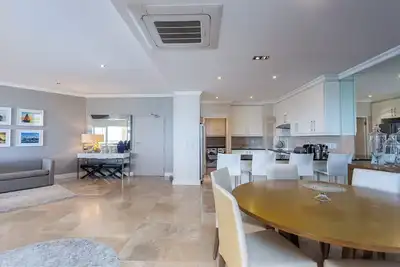 Image de Tranquil 2-bedroom apartment with WiFi in Cape Town