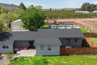 Image de Charming 2-bedroom farmhouse in wine country, Benton City with Ac
