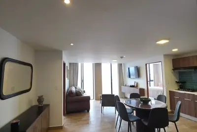 Image de Stylish 2br • Sea Views • Near Malecón & Bars