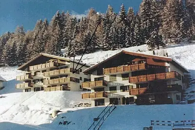 Image de Vacation apartment with 3. 5 rooms, 78 m2, near Parsennbahn (5 min) above the promenade