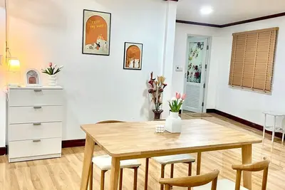 Image de Charming 2-bedroom house with WiFi, Ac in pleasant Tambon Khlung