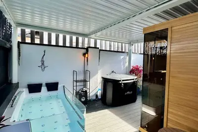 Luxury Villa with Private Spa