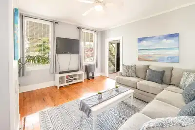 Image de Cozy Downtown Charleston Apt