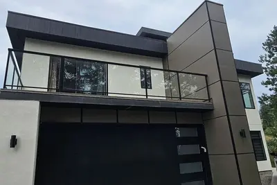 Image de Entire guest suite