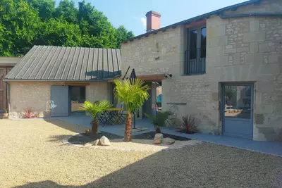 Image de GÎTE La Palmeraie\nA 5' de Saumur, du château, du Cadre Noir et de l'autoroute