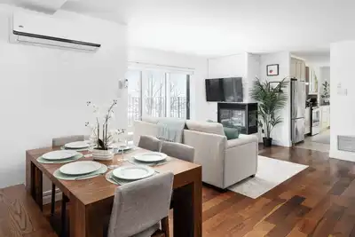 Image de Dream Home Retreat - Townhome in Boisbriand