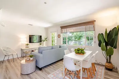 Image de 3-bedroom house in lovely West Palm Beach with Fast WiFi, King Bed