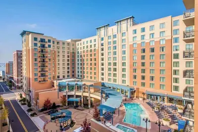 Image de Wyndham National Harbor | 2br/2ba King Bed Suite