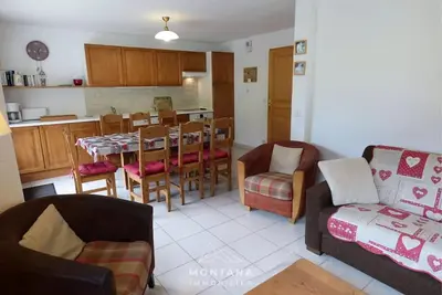 Image de Ideale Lage fĂĽr diese 4 Zimmer fĂĽr 6 bis 8 Personen.