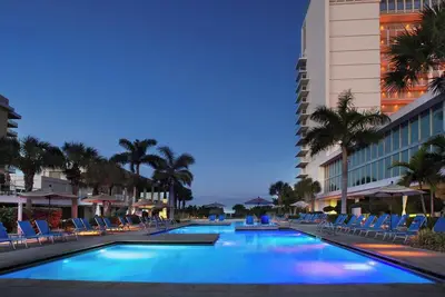 Image de Chic 2-bedroom villa with pools and beautiful beach in fabulous Marco Island