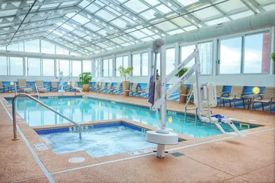 Image de Skyline Tower | 1br/1ba King Bed Suite
