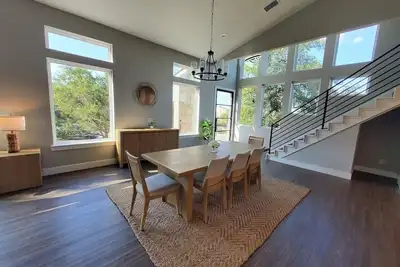 Image de Spacious 5-bedroom house in serene Lago Vista with WiFi, Ac