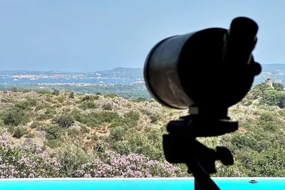 Image de Vue mer & Saint-Tropez – Villa avec piscine et jardin à Grimaud - capacité: 12