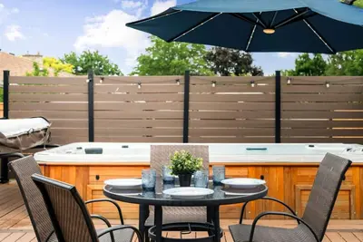 Image de Relax in Nature| SwimSpa + Fire Pit| Niagara Falls