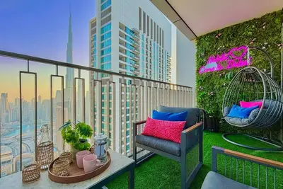 Image de Luxury 4br, Burj View, Walk to Dubai Mall, Pool