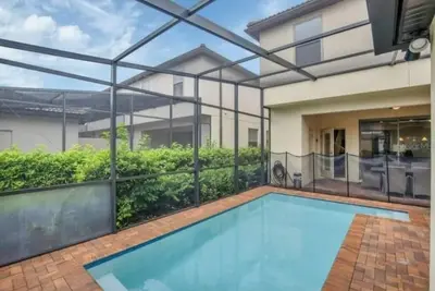 Image de 5bdr Townhome Villa 20 mins from Disney and Epic! Private Pool / Spa / Sleeps 12