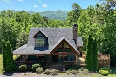 Image de 4-bedroom house in lovely Hiawassee with a hot tub, WiFi, Ac. Enjoy your stay!