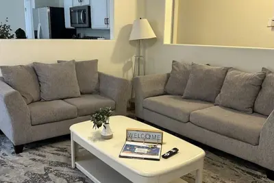 Image de Charming and Cozy 3 Bedroom Home