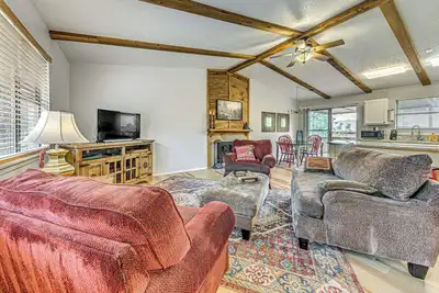 Image de 4 Mi to Dtwn: Cozy Family Condo in Ruidoso!