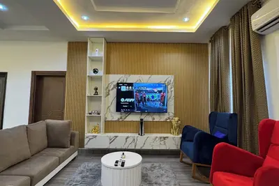 Image de Chic 2-bedroom apartment with WiFi, fitness room in vibrant Abuja