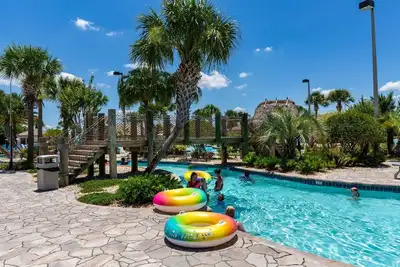 Image de Stunning 8-Bedroom, 5-Bath Home with Private Pool