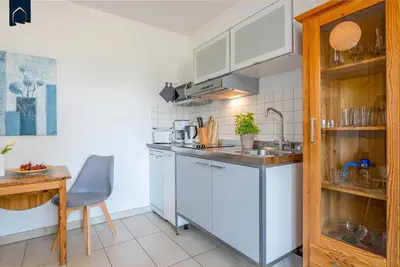 Image de Idyllic apartment in Neu-Sallenthin directly on the lake with garden & yoga facilities