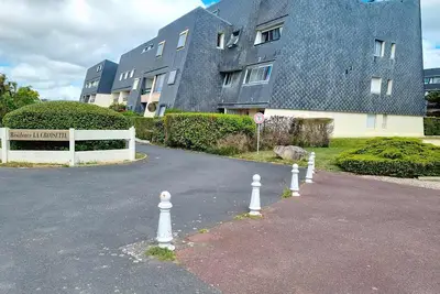 Image de Appartement rez-de-jardin proche mer, 4 couchages