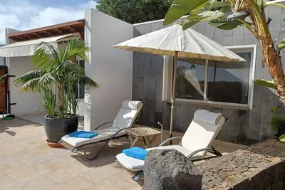 Image de Maison de Vacances 'Niki Cactus' avec Vue sur la Mer, Terrasse Privée et Wi-Fi