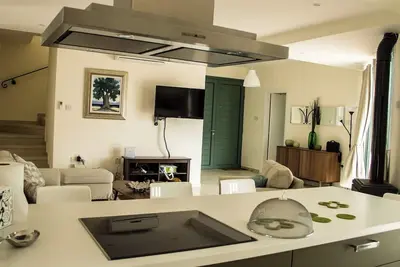 Image de A completely private 3-bedroom villa with pool, gardens and orchard.
