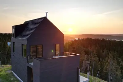 Image de 2br Architect-Designed Oceanview Escape With Deck