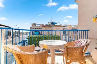 Image de Appartement 'Jardin Del Mar Paraje Natural' avec vue sur le lac, piscine partagée et climatisation