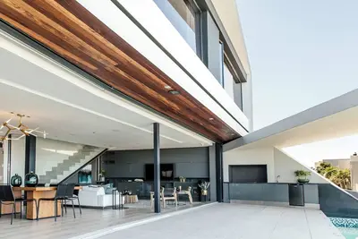 Image de Panoramic Ocean & Mountain views, Luxurious Design 4-bedroom House with pvt Pool