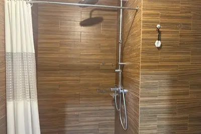 Image de Cozy 1-bedroom condo with WiFi, fitness room in enchanting Pasay City