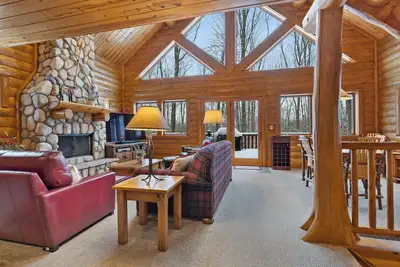 Image de Mountain Cabin at Boyne Mountain, Sleeps 15