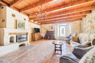 Image de Villa 'St Genès' avec jardin privé et Wi-Fi