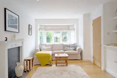 Image de A family house that sleeps 6 guests  in 4 bedrooms