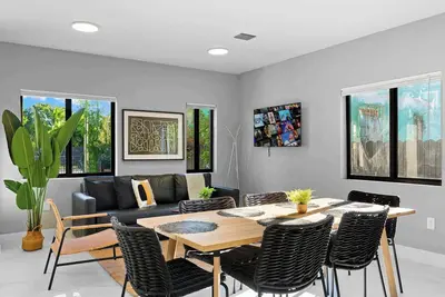 Image de Free Parking | Miami Townhouse | Prime Location